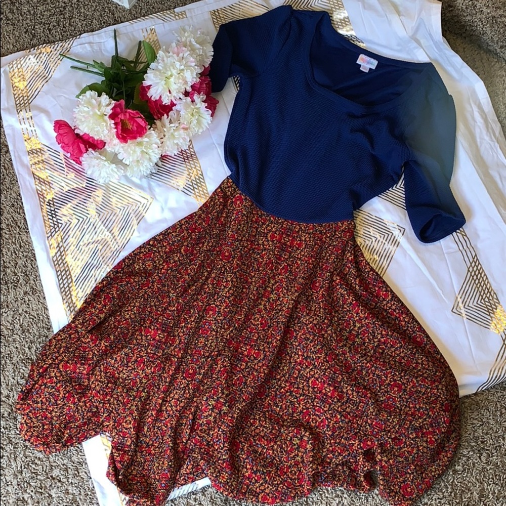 Cute LulaRoe dress size M